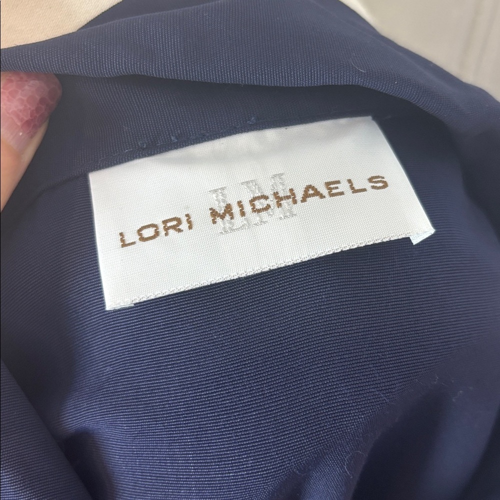 Vintage LORI MICHAELS Navy Blouse | Gold Button Appliqué | Size 16 - Picture 8 of 9